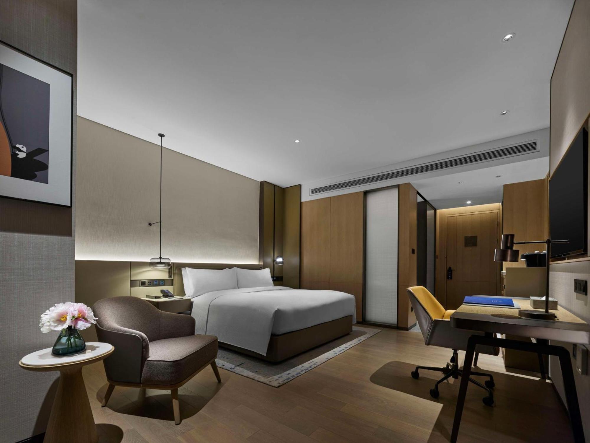 Doubletree By Hilton Chengdu Riverside - Close To Panda Base And Chengdu East Railway Exterior photo