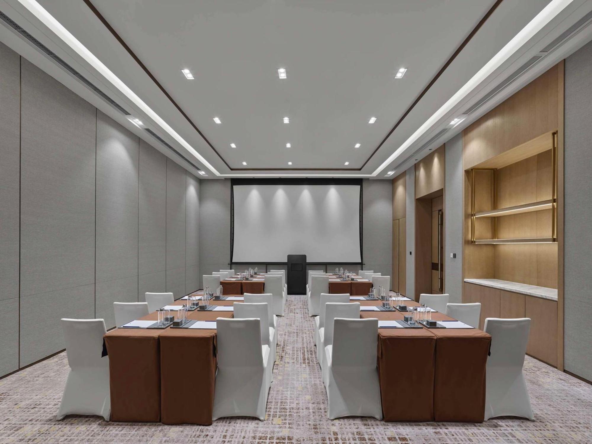 Doubletree By Hilton Chengdu Riverside - Close To Panda Base And Chengdu East Railway Exterior photo