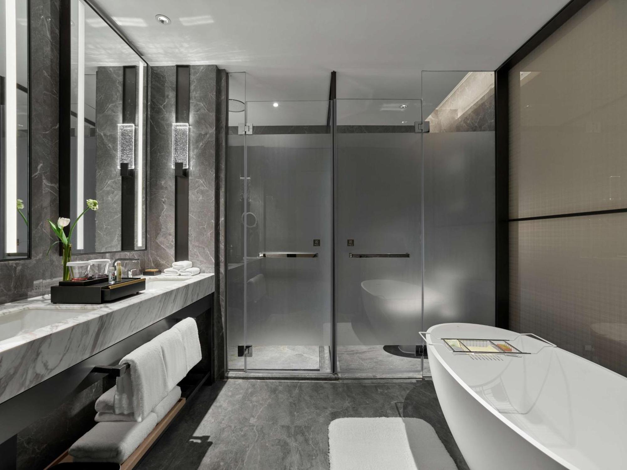 Doubletree By Hilton Chengdu Riverside - Close To Panda Base And Chengdu East Railway Exterior photo